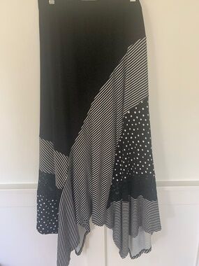 Chico’s Black and White Skirt